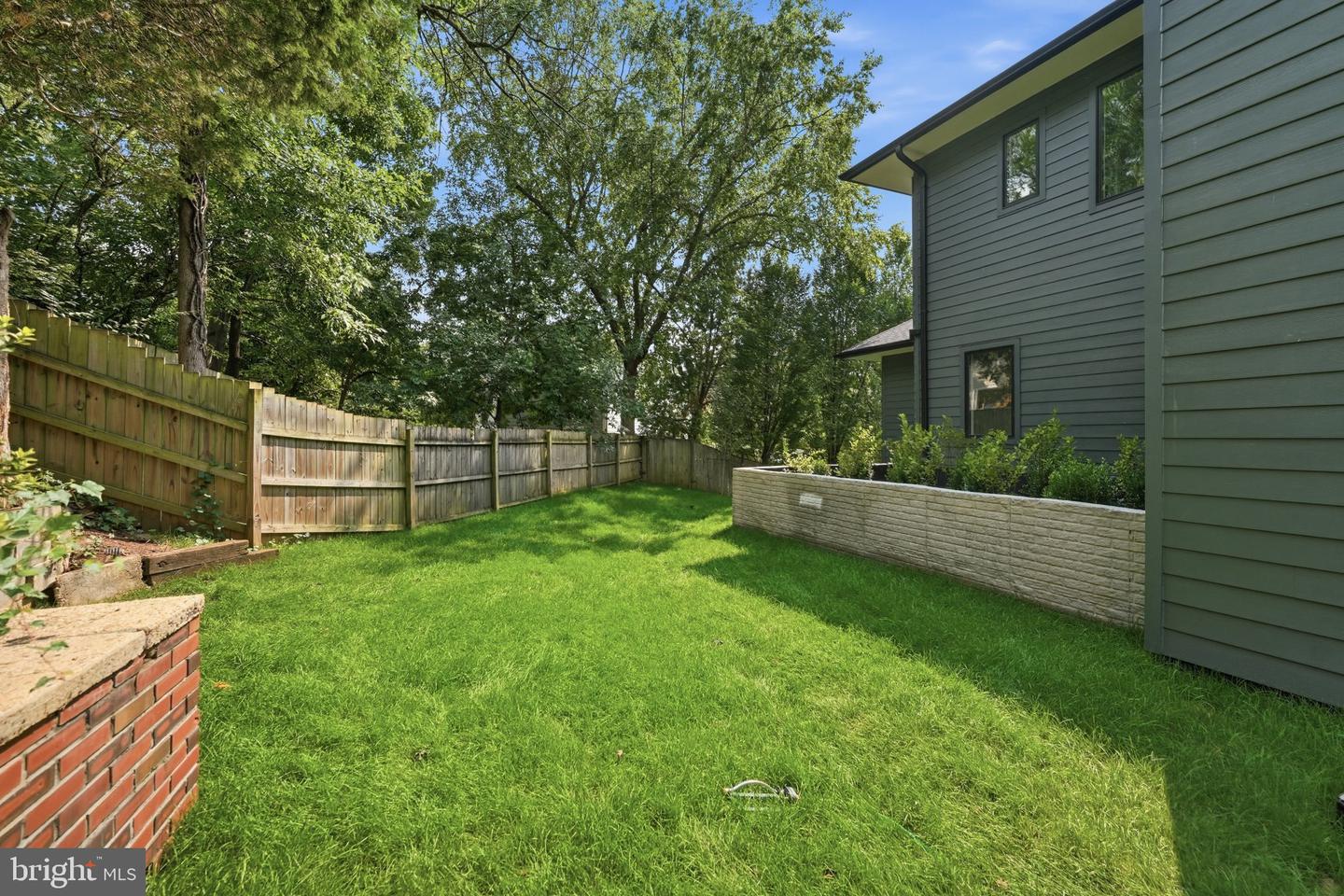 1905 Lamson Pl Property Photo 92