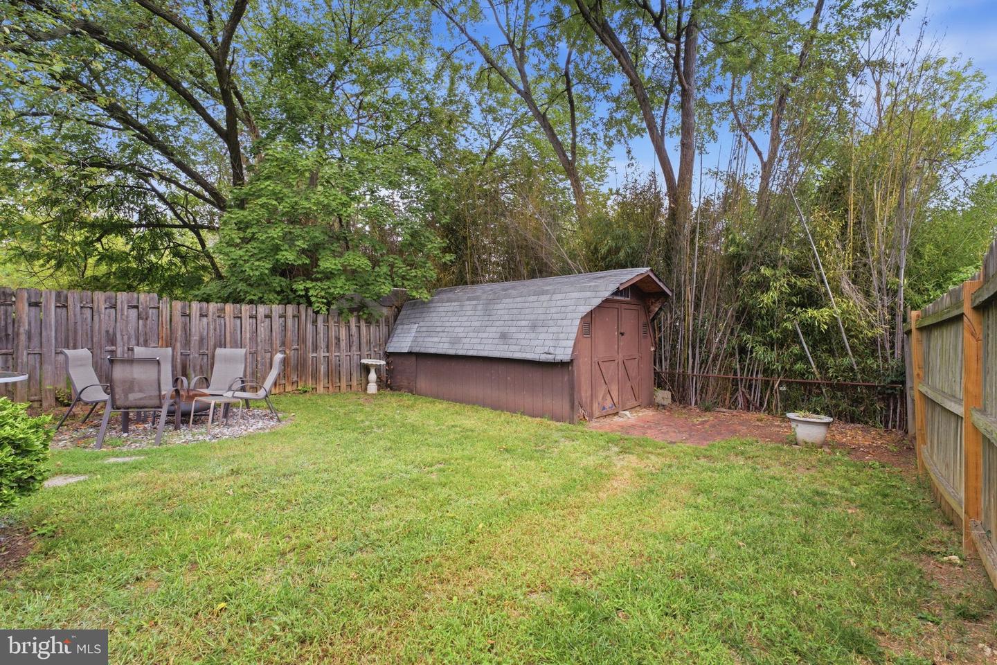 2304 Fairview Ter Property Photo 25