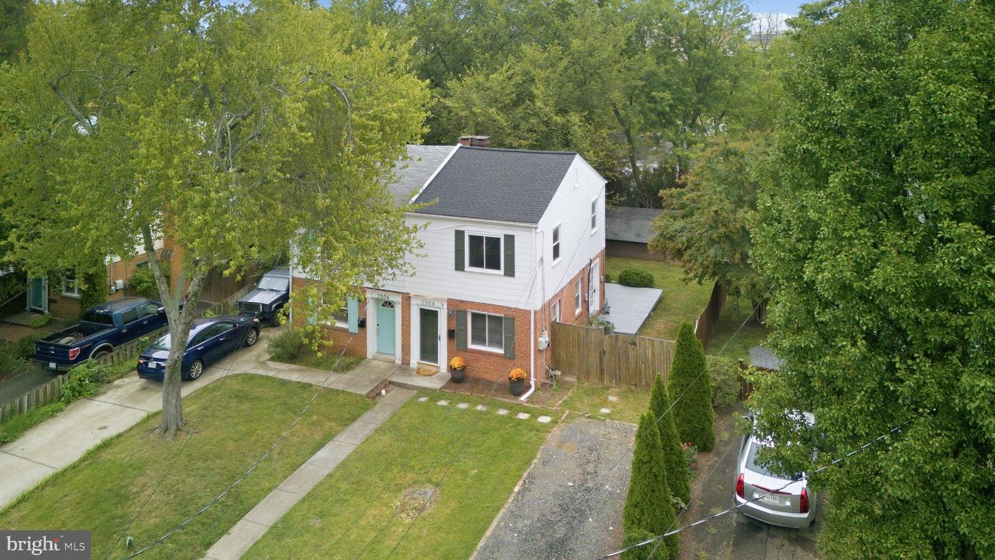 2304 Fairview Ter Property Photo 28