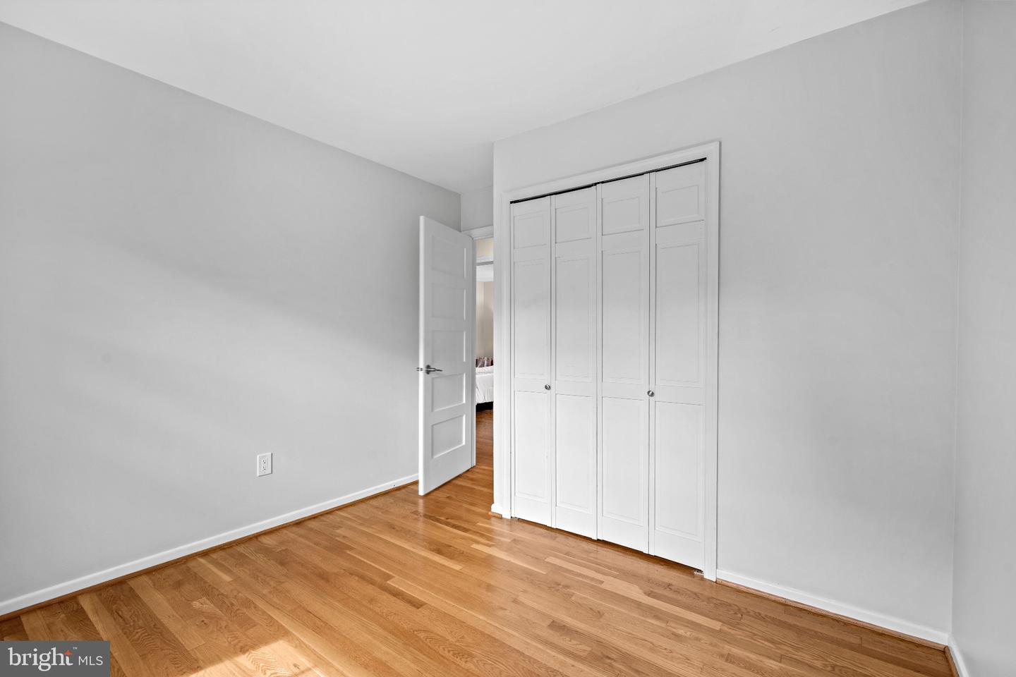 1731 Tamerisk Ct Property Photo 23