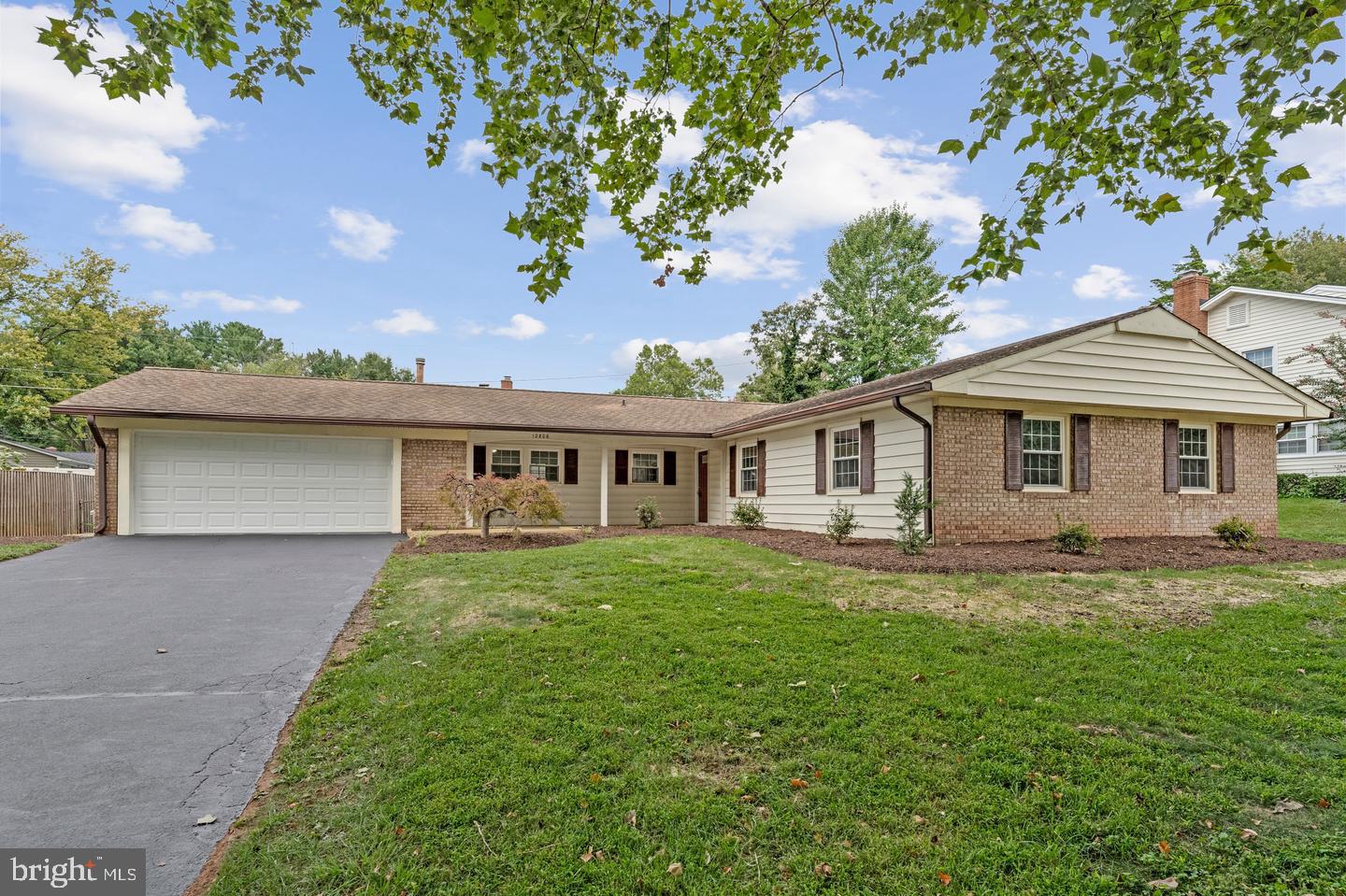 12806 Middleton Ln Property Photo 1
