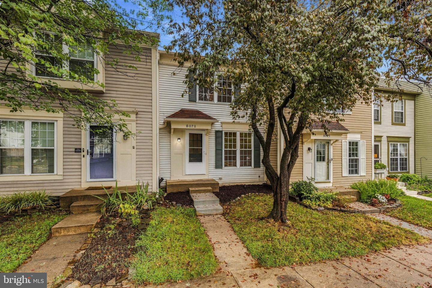 8071 Topper Ct Property Photo 2