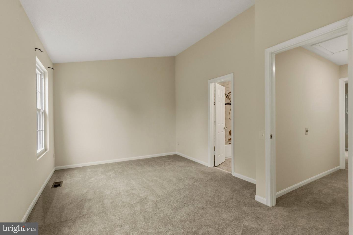 8071 Topper Ct Property Photo 17