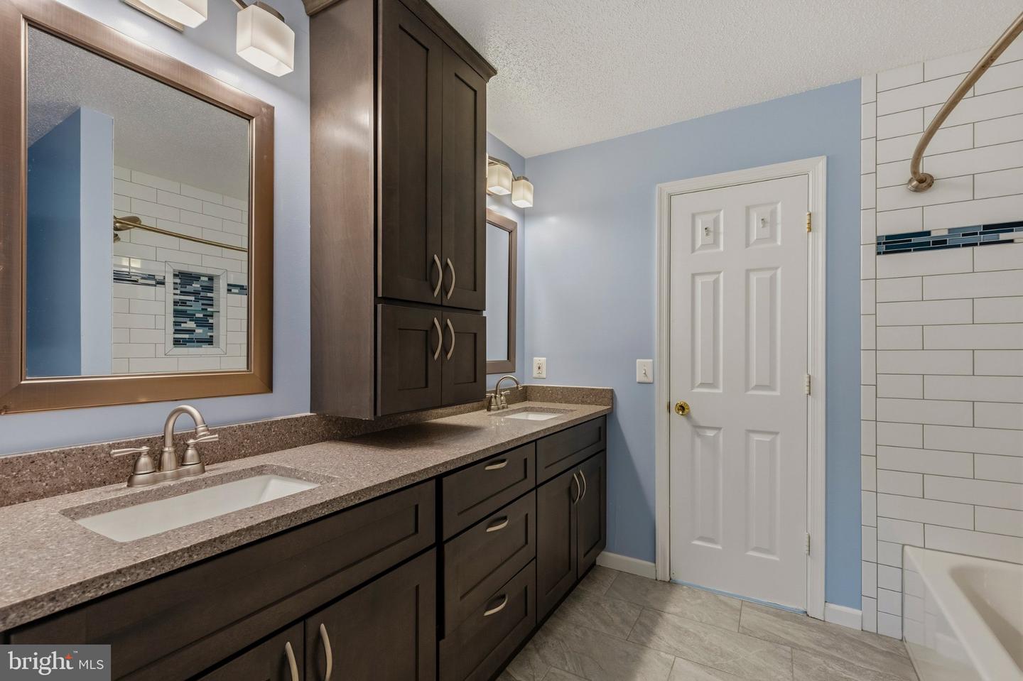 8071 Topper Ct Property Photo 20