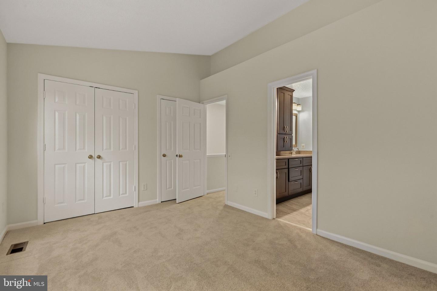 8071 Topper Ct Property Photo 23