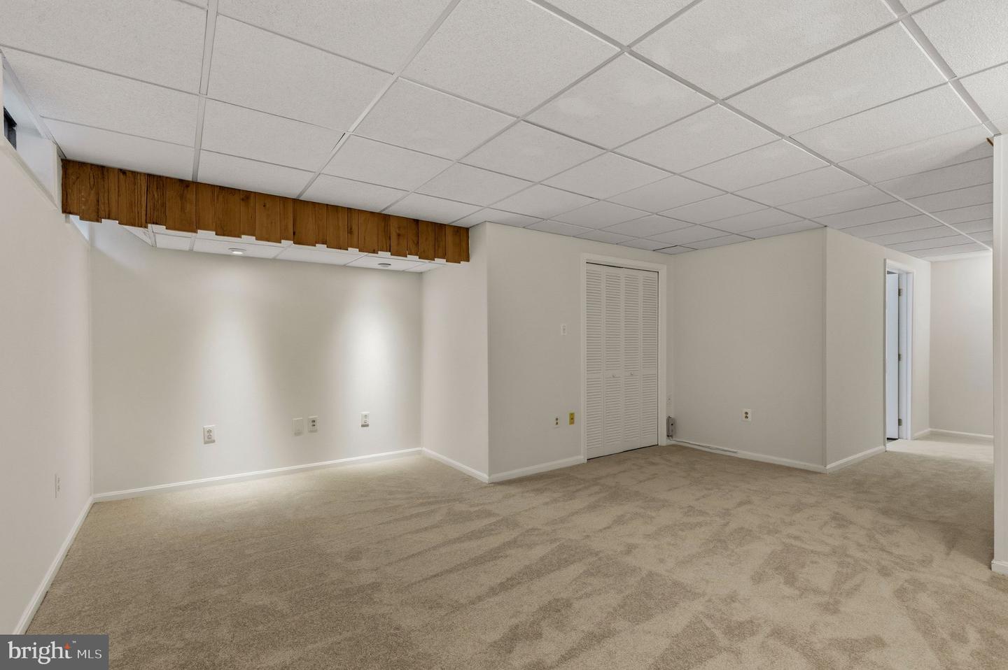 8071 Topper Ct Property Photo 26
