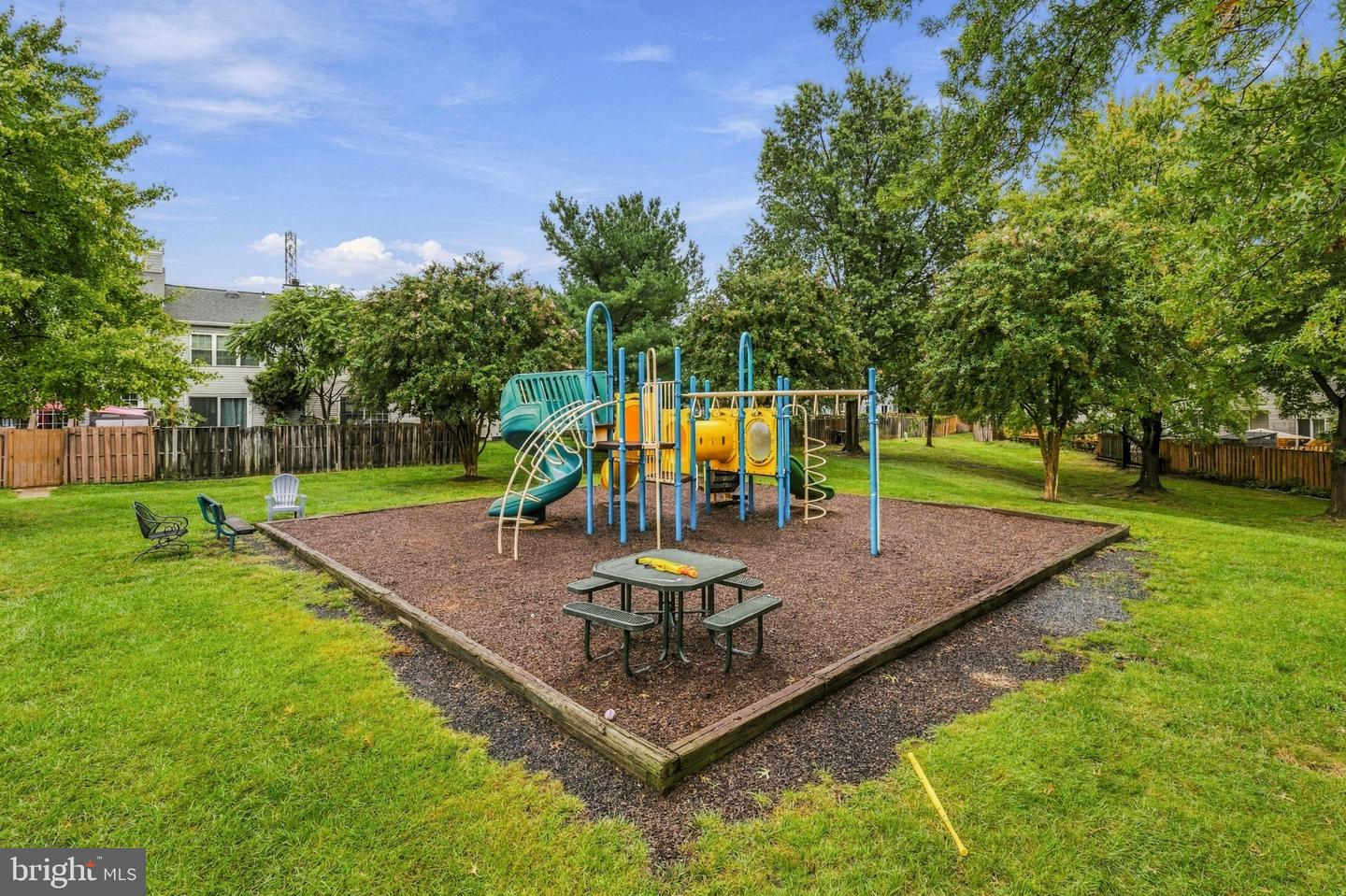 8071 Topper Ct Property Photo 33
