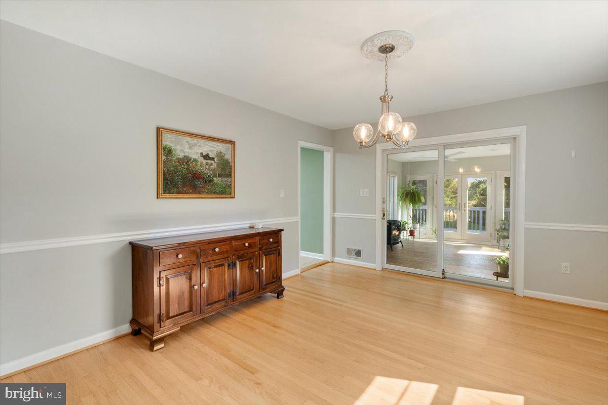 1433 Layman St Property Photo 5