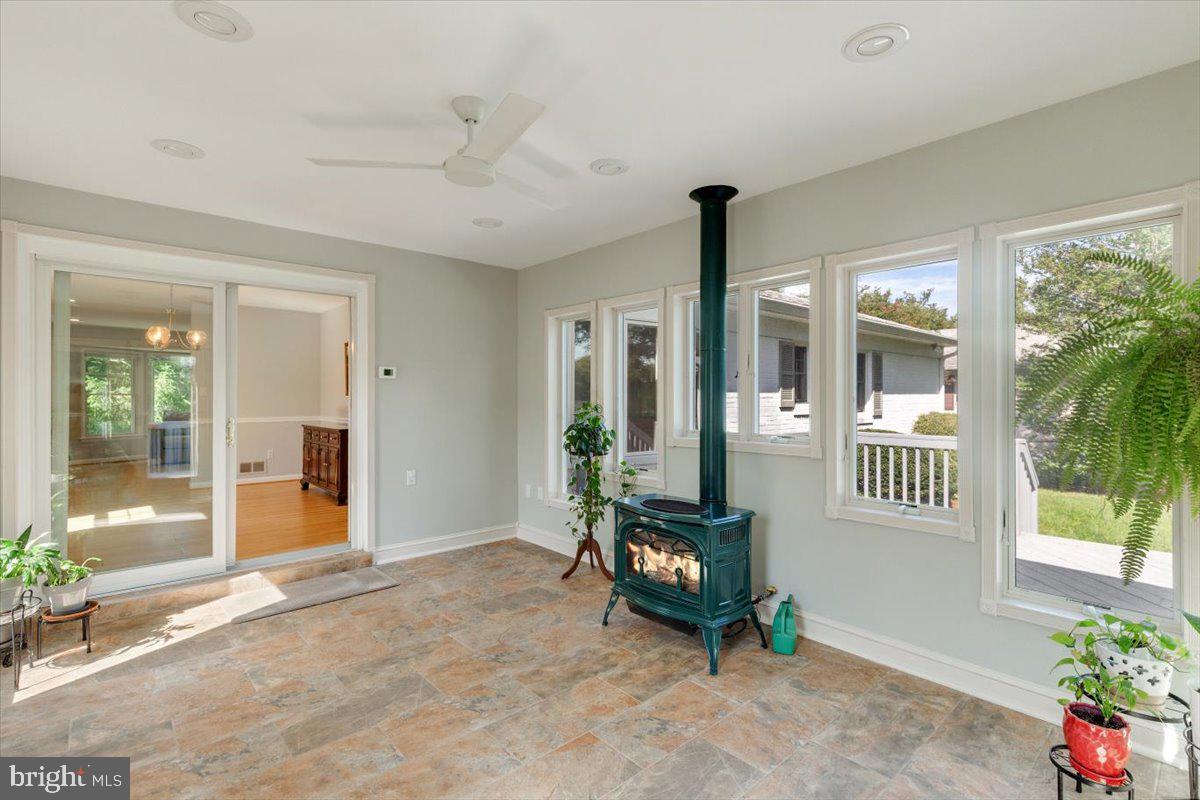 1433 Layman St Property Photo 7