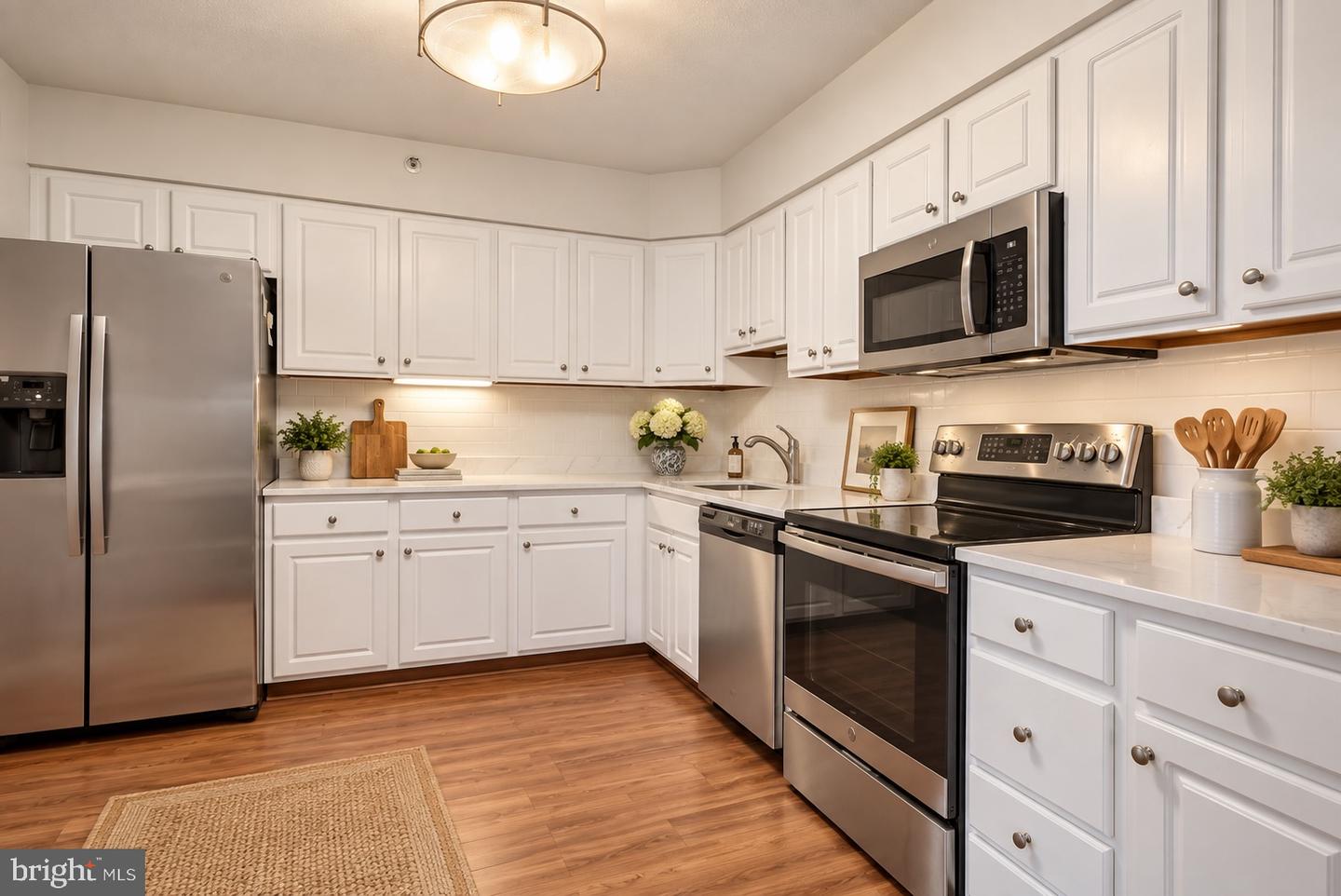 3713 S George Mason Dr #904w Property Photo 7