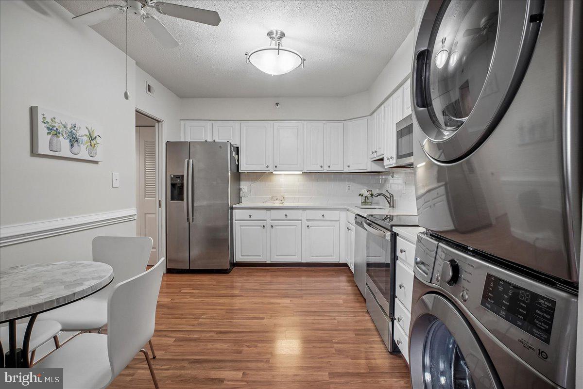 3713 S George Mason Dr #904w Property Photo 9