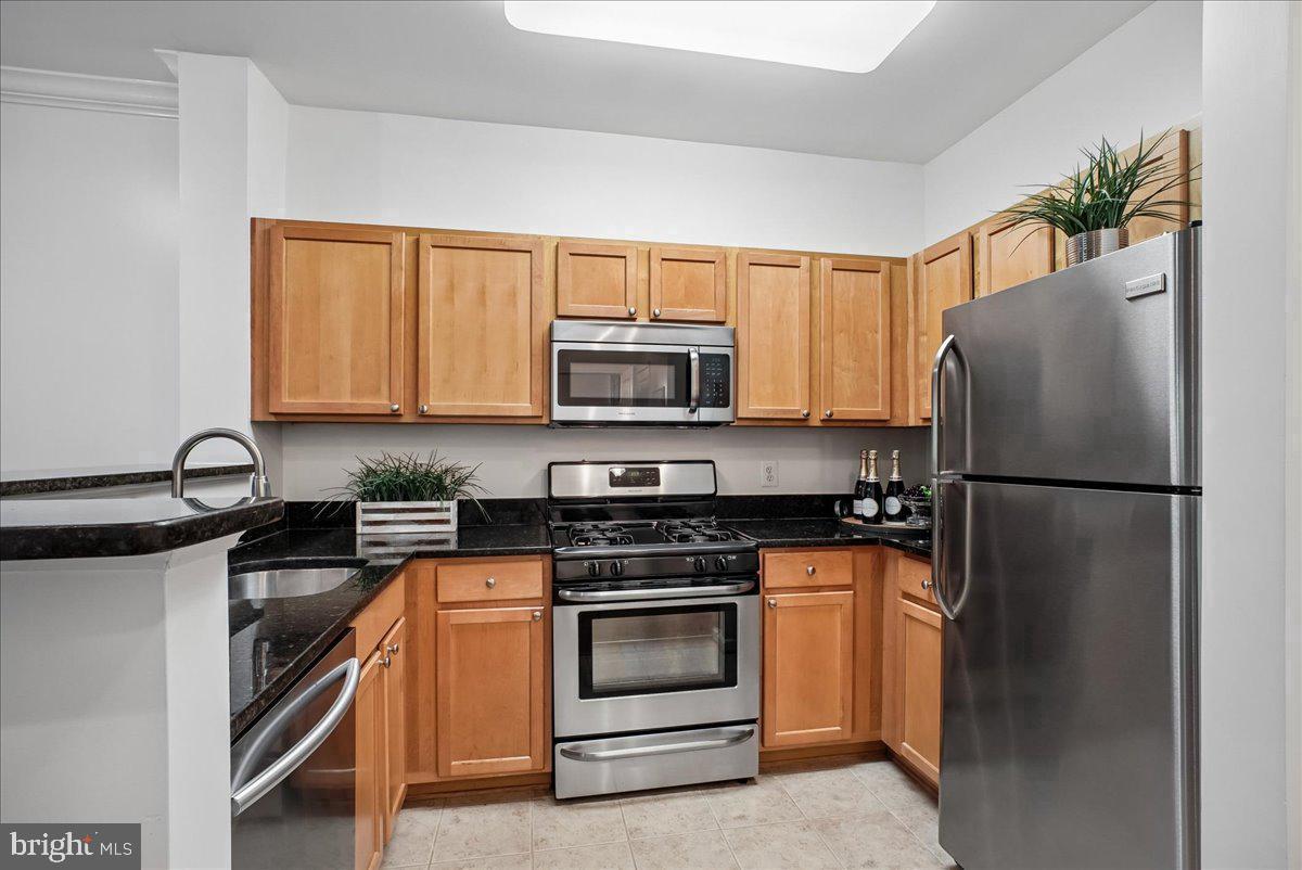 12000 Market St #243 Property Photo 4
