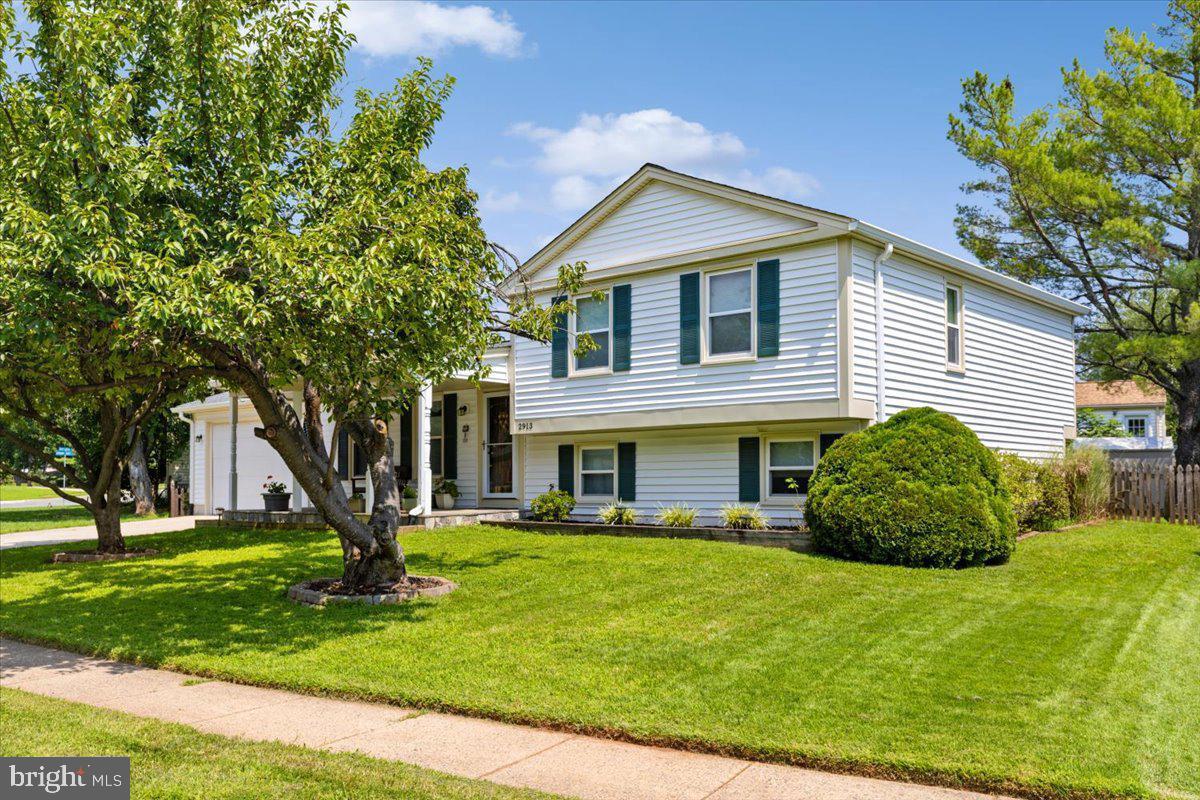 2913 ASHDOWN FOREST DR Property Photo 1