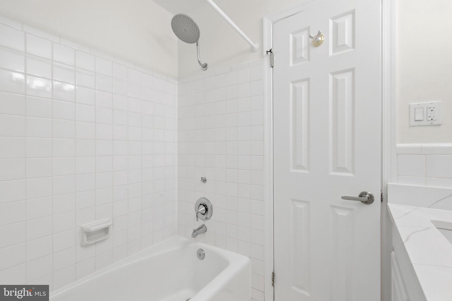 1036 Carper St Property Photo 19