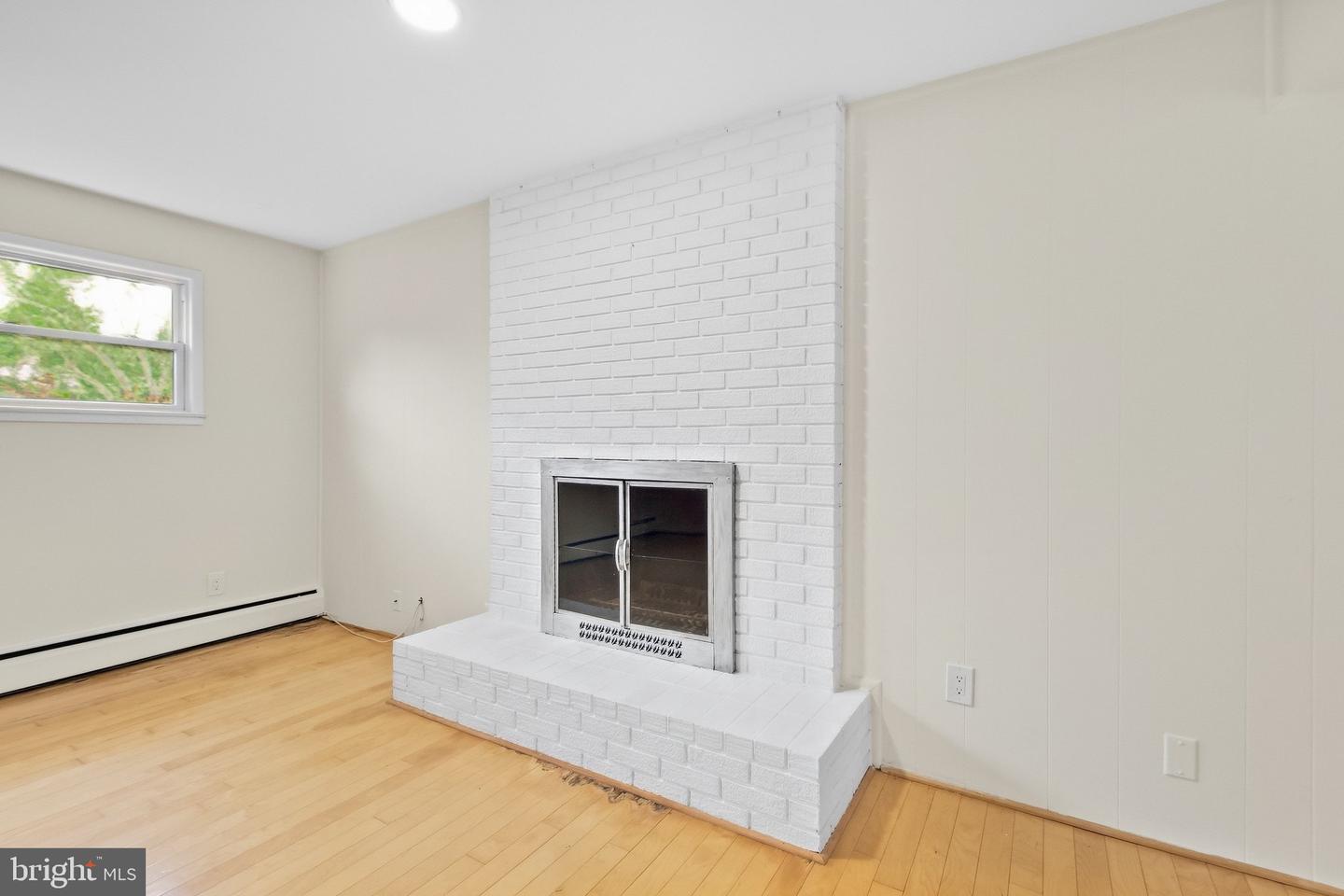 1036 Carper St Property Photo 31