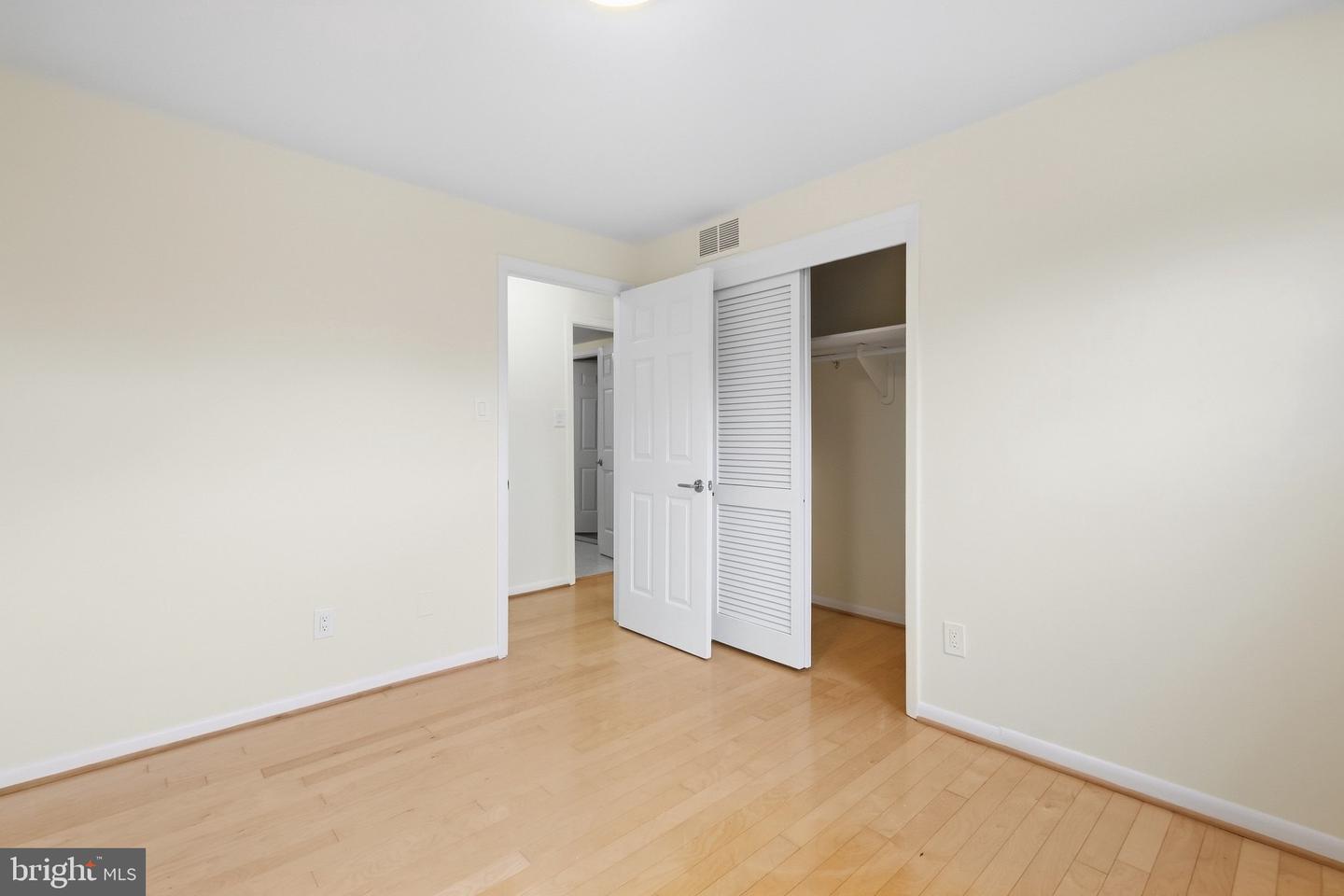 1036 Carper St Property Photo 35