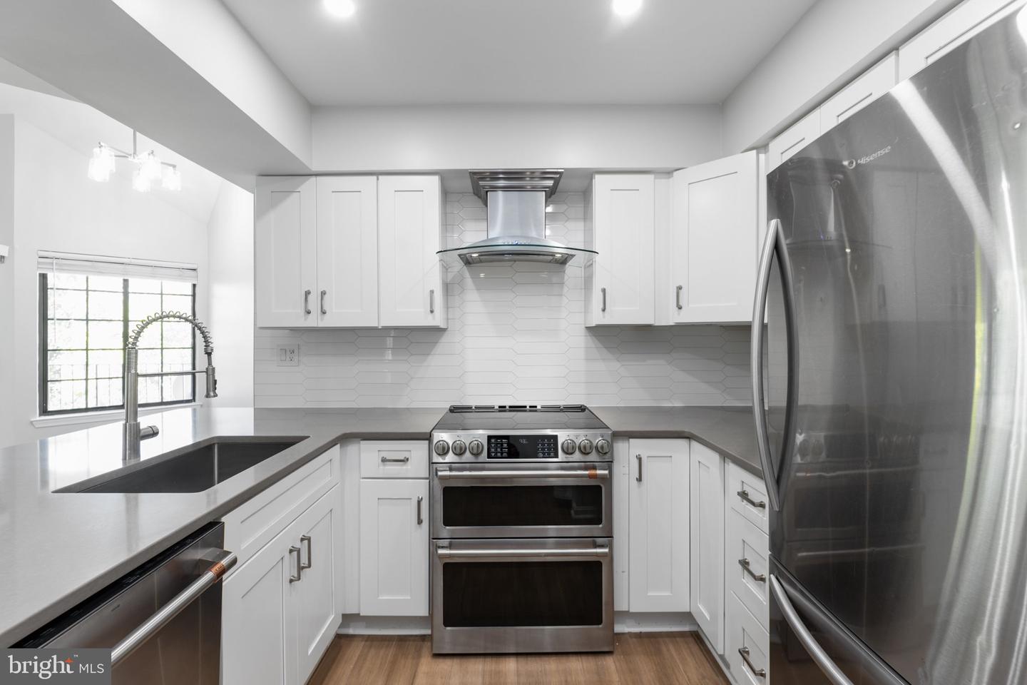6012 CURTIER DR #C Property Photo 1