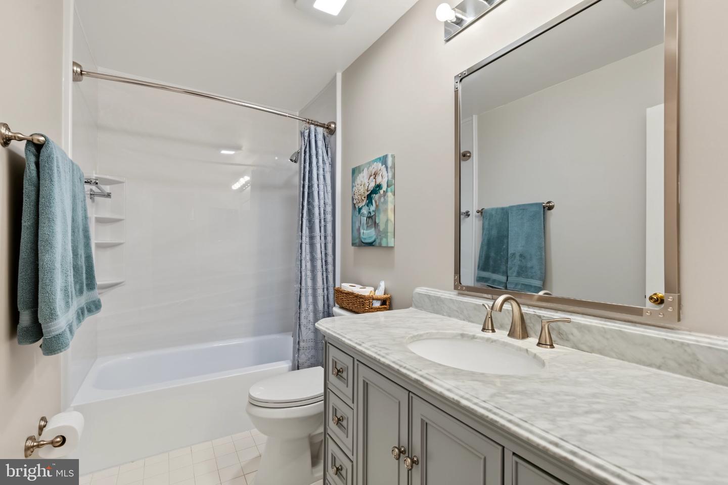 7111 Tanworth Dr Property Photo 32