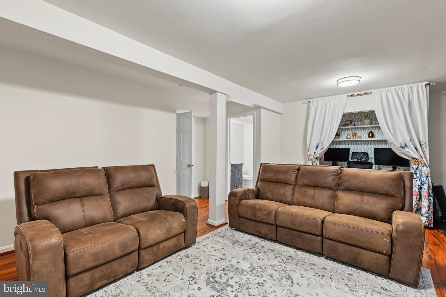 7111 Tanworth Dr Property Photo 45