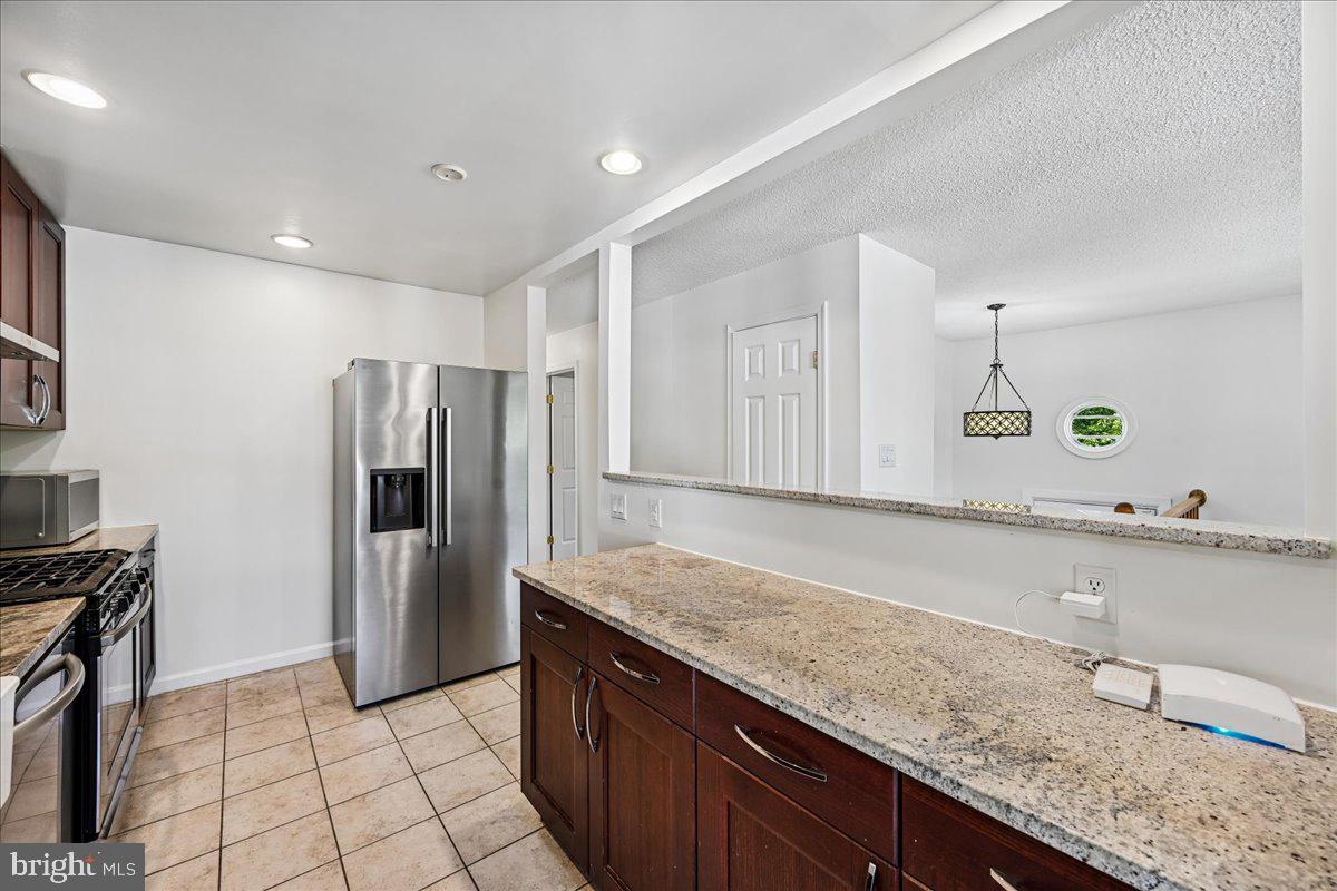 6717 Anthony St Property Photo 11