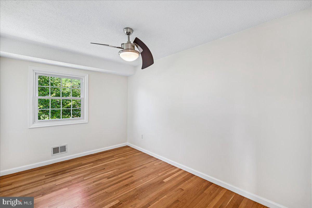 6717 Anthony St Property Photo 18