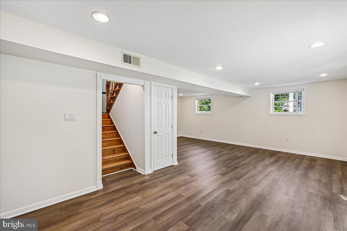 6717 Anthony St Property Photo 24