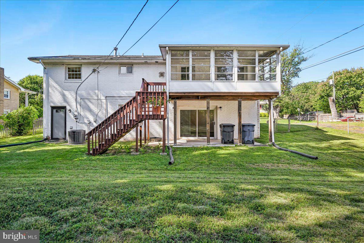6717 Anthony St Property Photo 39