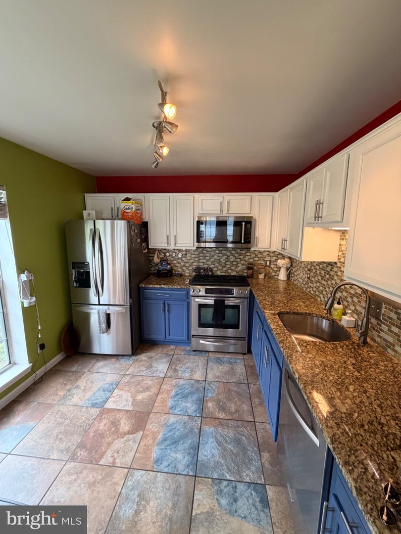 9258 Cardinal Forest Ln #302 Property Photo 6