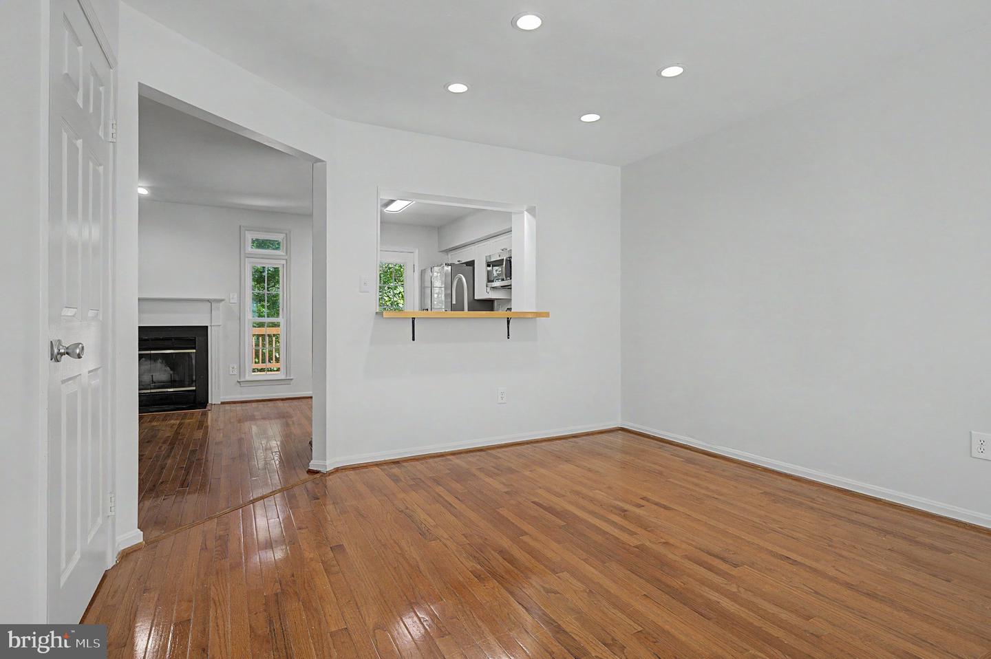 6941 Compton Ln Property Photo 13