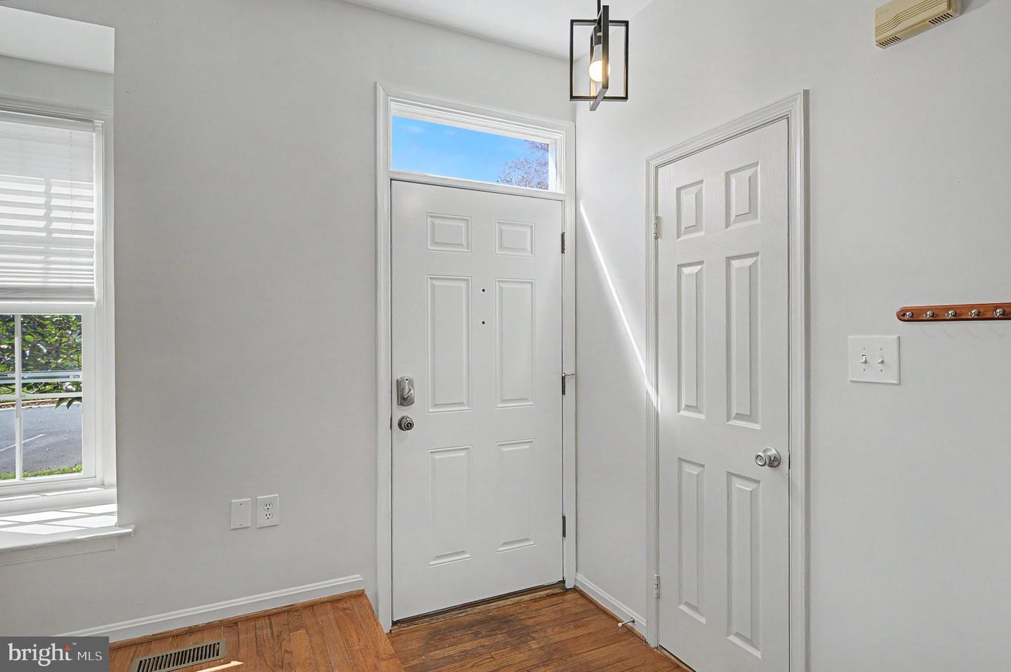 6941 Compton Ln Property Photo 25