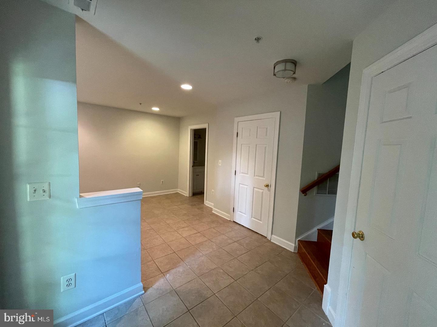 8141 Skelton Cir Property Photo 3