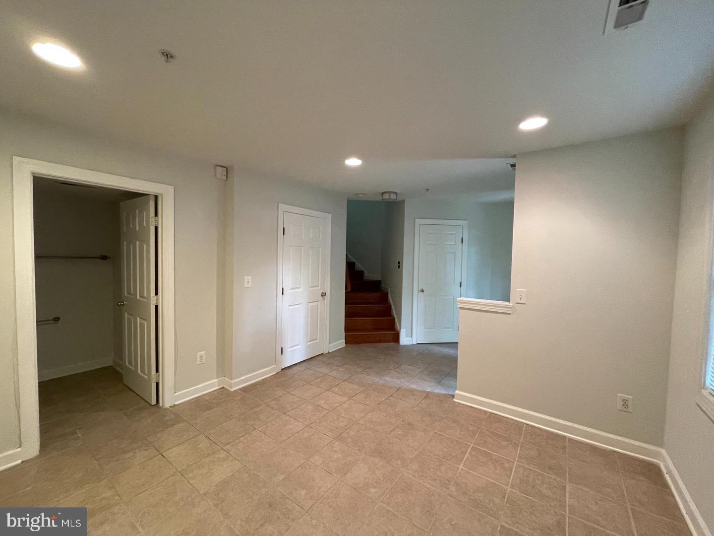 8141 Skelton Cir Property Photo 4