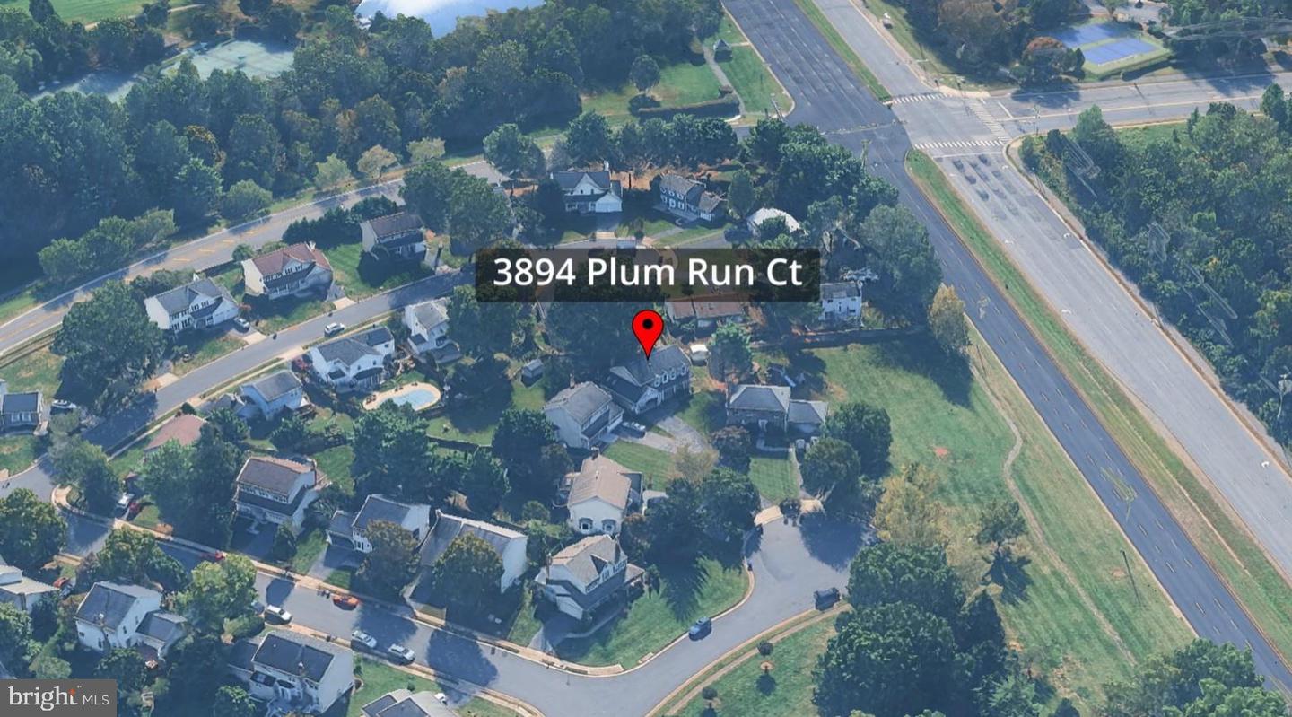 3894 Plum Run Ct Property Photo 2