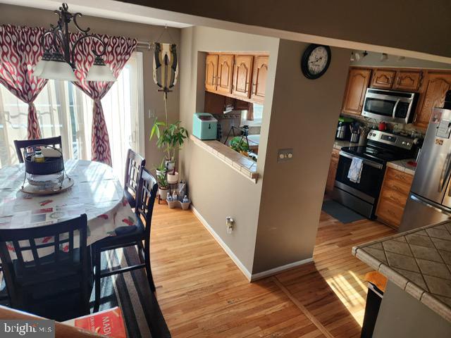 14053 Winding Ridge Ln Property Photo 3