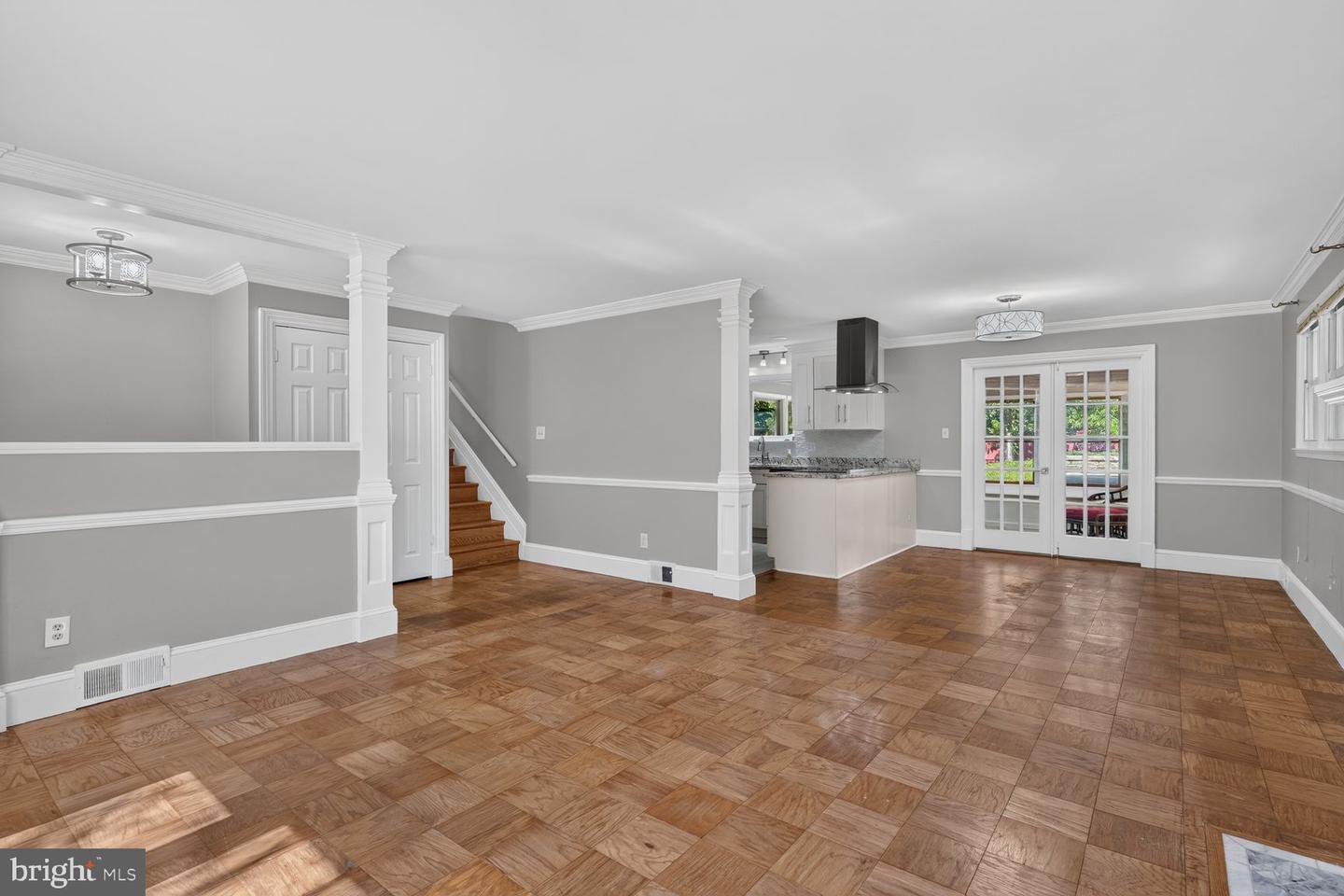 6012 Loretto St Property Photo 6