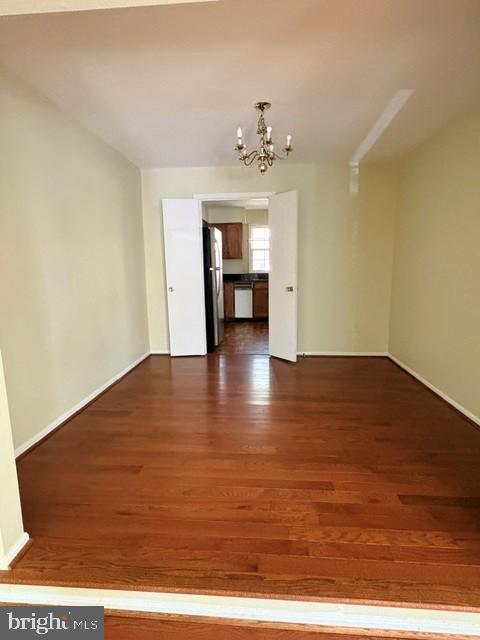 10252 Friendship Ct Property Photo 4