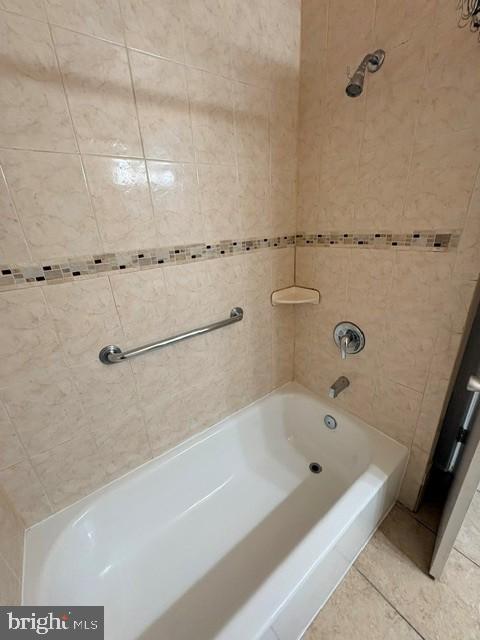 10252 Friendship Ct Property Photo 17