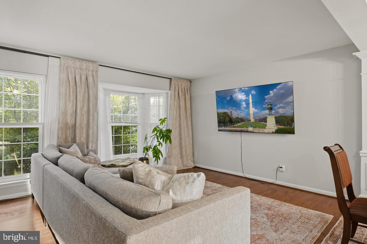 1122 Cypress Tree Pl Property Photo 11