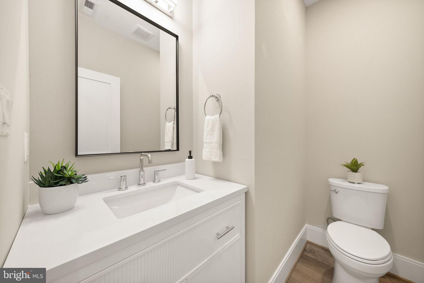8615 Acorn Cir Property Photo 45
