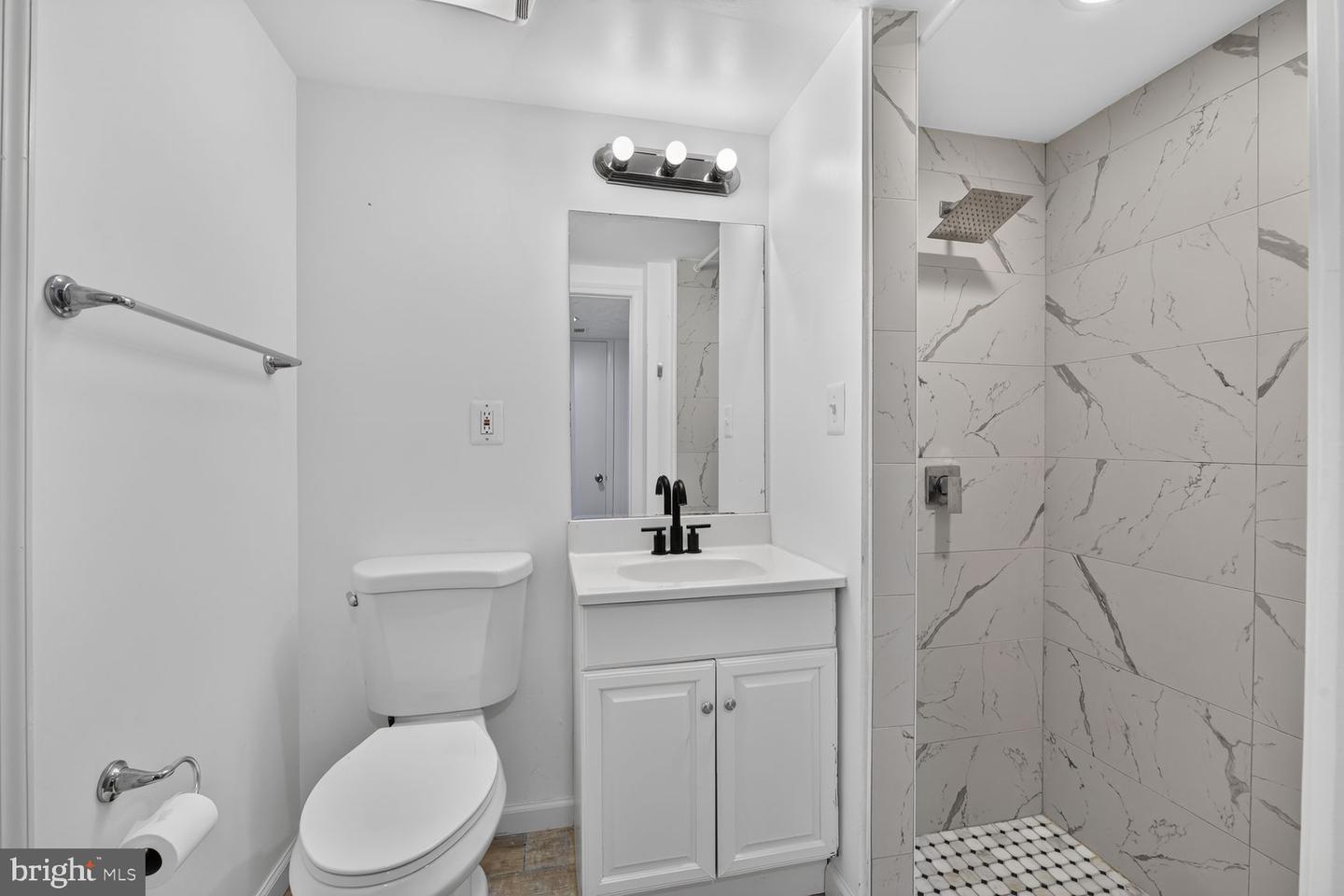 10903 Knights Bridge Ct Property Photo 19