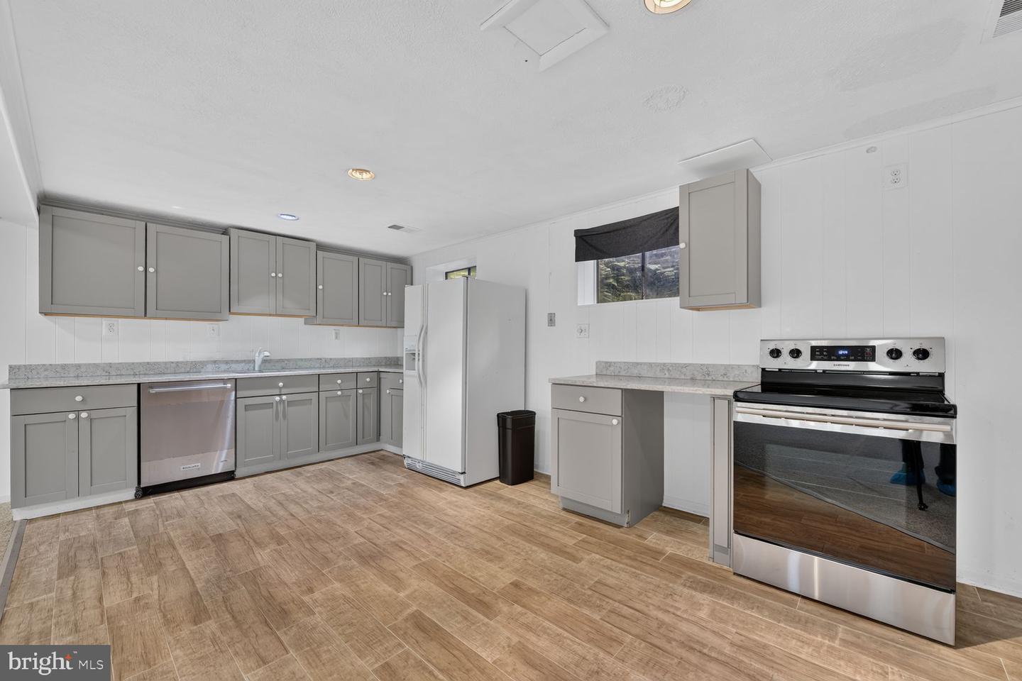 10903 Knights Bridge Ct Property Photo 21