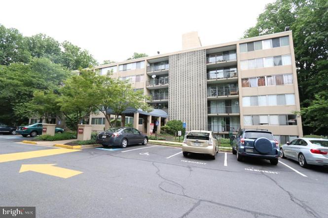 4415 BRIARWOOD CT N #34 Property Photo 1
