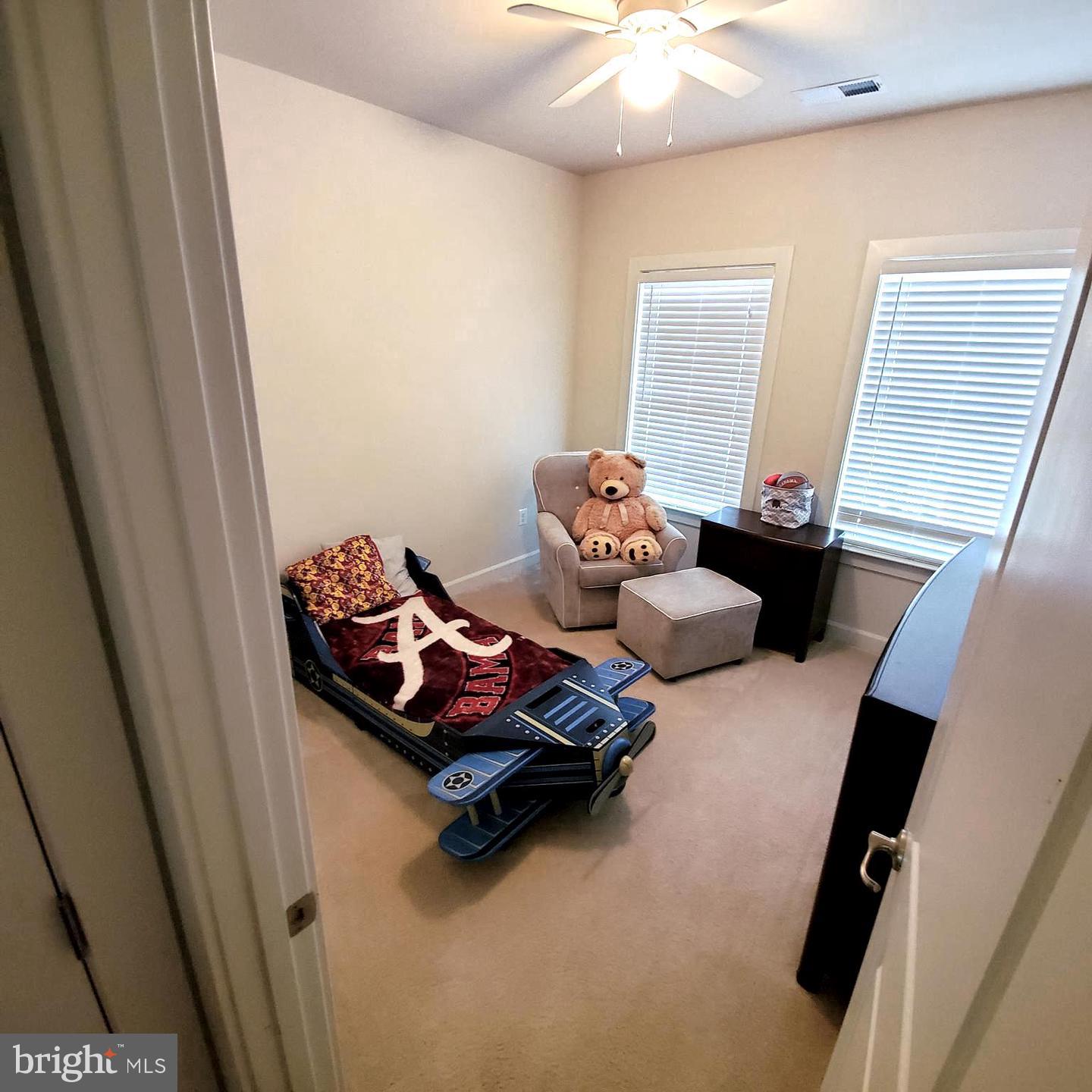 13717 Neil Armstrong Ave Property Photo 27