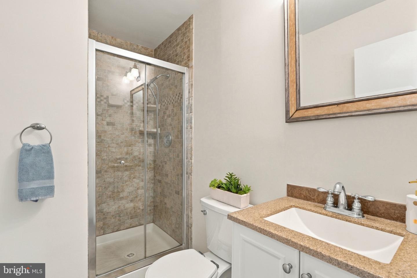 5529 Ridgeton Hill Ct Property Photo 22