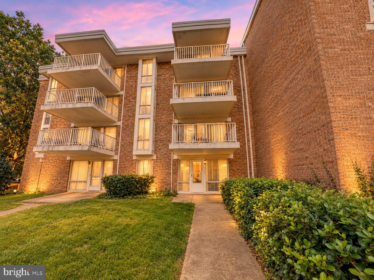 2619 Redcoat Dr #229 Property Photo 1