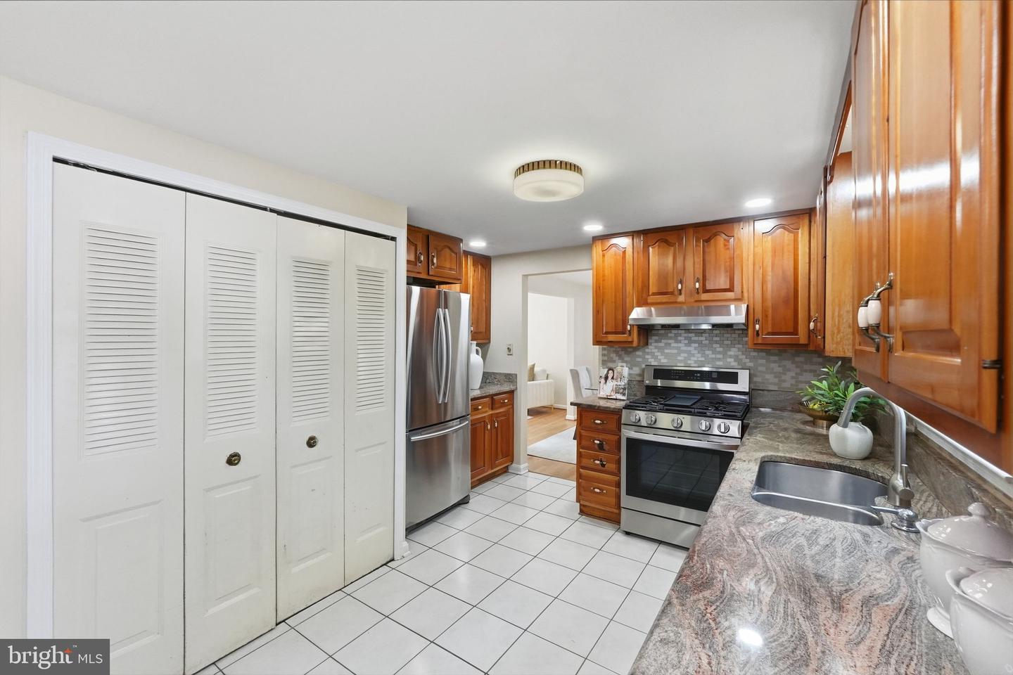 6512 Cape Ct Property Photo 12
