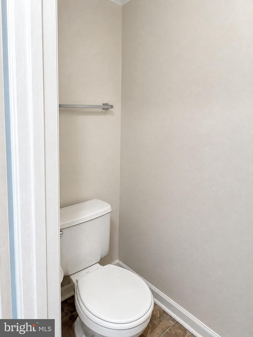 6281 Rathlin Dr Property Photo 4