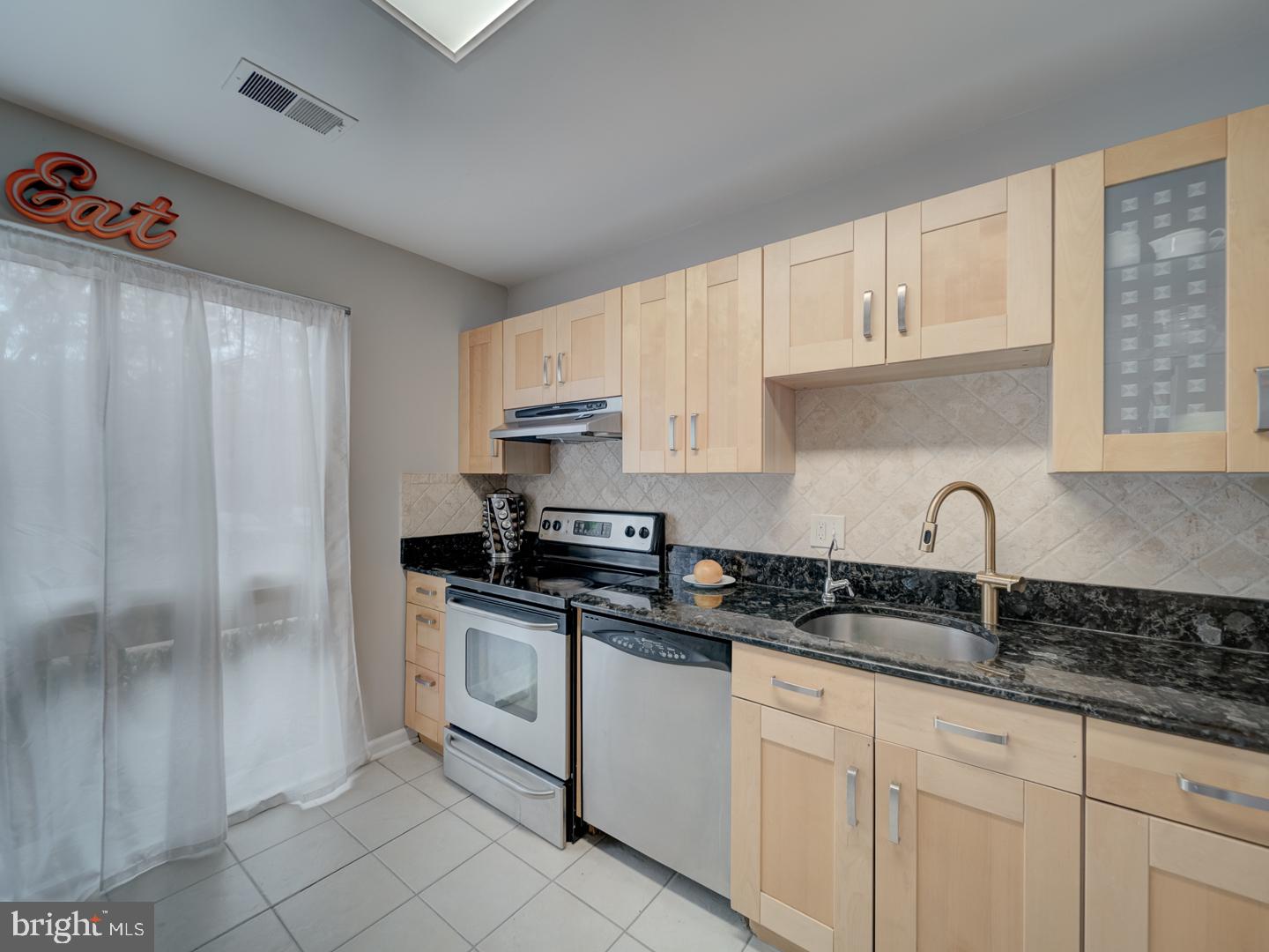 11610 Windbluff Ct #07/ 7b1 Property Photo 11