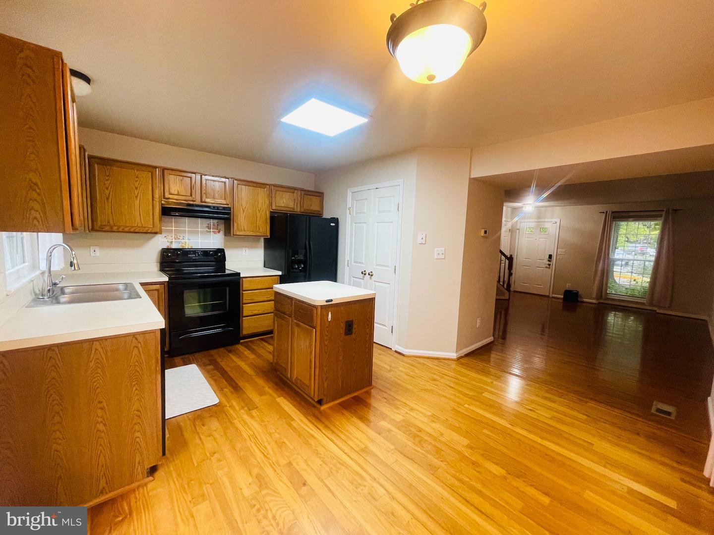 6114 Jenlar Dr Property Photo 4