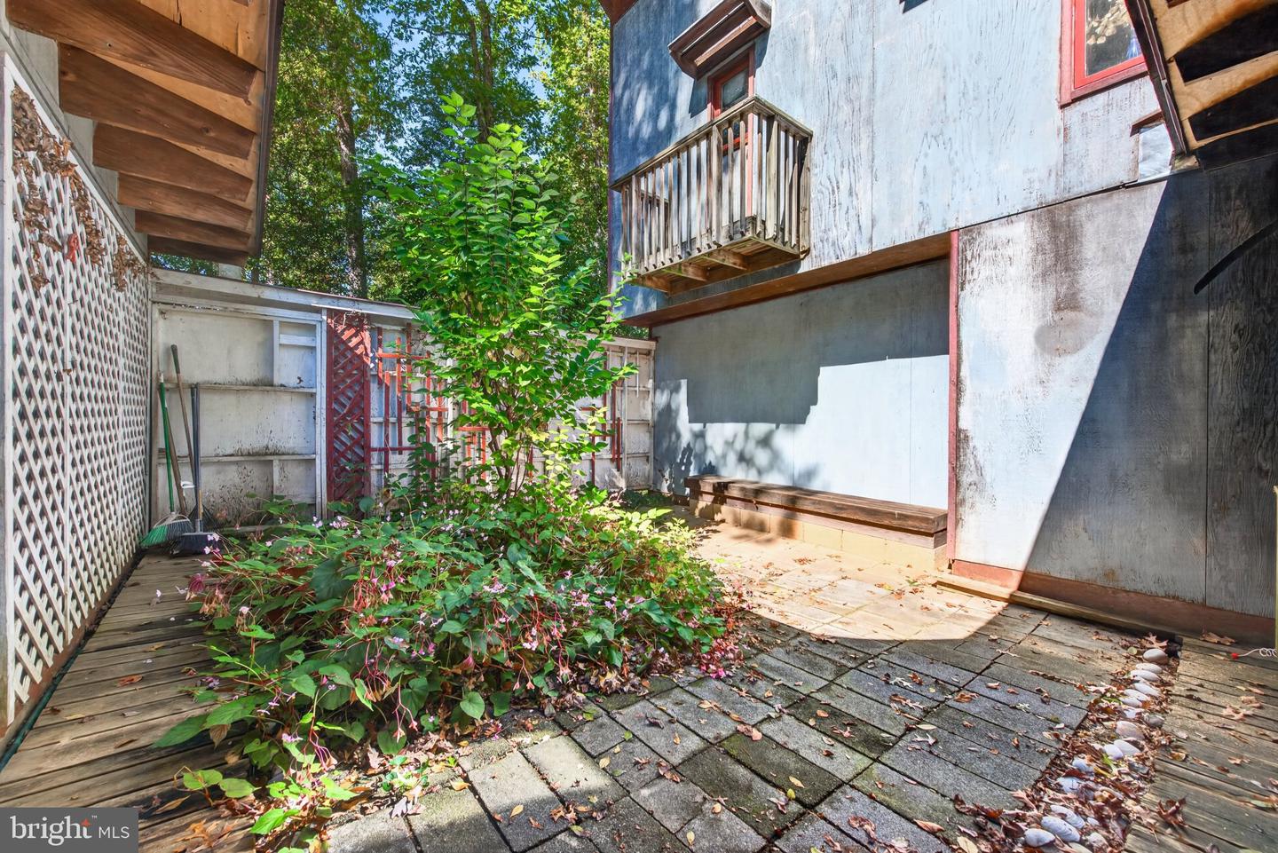 10708 Meadowood Dr Property Photo 33